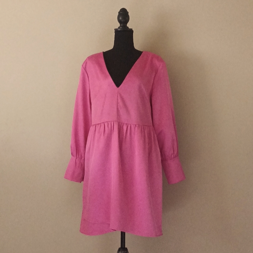 Hot Pink Luxe Duchess Satin  Mini Dress Labeled Size 14 fits small to medium.